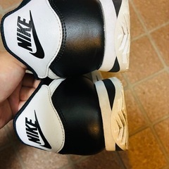 美品　NIKE スニーカー　27.0cmの画像