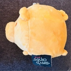 『イカゲーム』【ぬいぐるみキーチェーン】ヨンヒ人形　豚の貯金箱　2個セット　Squid Game 韓国　韓国限定販売の画像