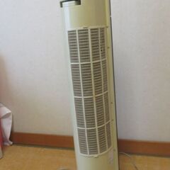 縦型扇風機の画像