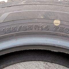 極上２０２３年ヨコハマ冬タイヤ工賃込み１５５／６５Ｒ１４　４本セットの画像