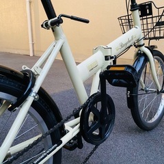 20インチ折りたたみ自転車。6段変速付き。美品。長持ち重視で仕上げてます。防犯登録も込みの価格なので、譲渡証明とか手間など一切なく、こちらで全ての手続きが完了するので、楽チンですよの画像