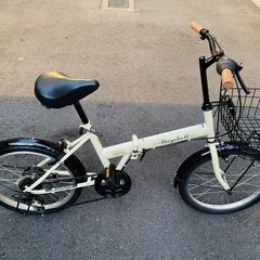 20インチ折りたたみ自転車。6段変速付き。美品。長持ち重視で仕上げてます。防犯登録も込みの価格なので、譲渡証明とか手間など一切なく、こちらで全ての手続きが完了するので、楽チンですよの画像