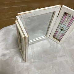 ステンドグラス  窓の形の鏡  雑貨の画像