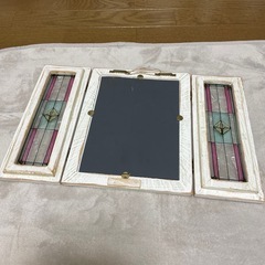 ステンドグラス  窓の形の鏡  雑貨の画像