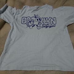 □　Tシャツ　レディース　｢BROOKLYN THE BIG APPLE｣のロゴ　サイズ : M　　RODEO CROWNS WIDE BOWL　の画像