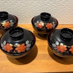 漆器のお椀　蓋付き　4個セットの画像