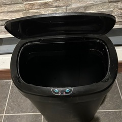 48リットル　ゴミ箱　ジャンクの画像
