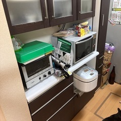 食器棚の画像