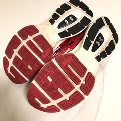 アンダーアーマー　シューズ　スポーツの画像