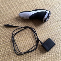 フィリップス アクアタッチ 電気シェーバー AT891A トリマー付きの画像