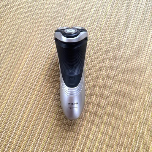 【未使用】フィリップス アクアタッチ 電気シェーバー AT891A トリマー付き フィリップス アクアタッチ 電気シェーバー AT891A トリマー付き