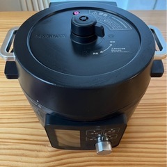 【値下げ交渉可】アイリスオーヤマ 電気圧力鍋 KPC-MA2-Bの画像