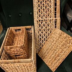 【7月27日まで】IKEA折りたたみ収納バスケット2個＋3COINS小物カゴ2個セットの画像
