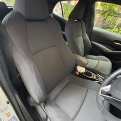 トヨタカローラスポーツ-相場よりも低め+ 修復歴なしのお買い得品です！の画像