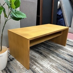 シンプルモダンなセンターテーブルの画像