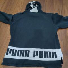 PUMA フード付きパーカー 黒の画像
