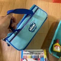 小学生用色鉛筆、絵画セット等まとめの画像