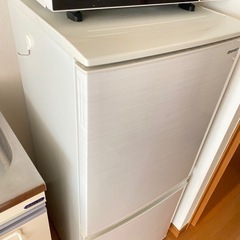 冷蔵庫　sj-d14f-w　2020年製 の画像