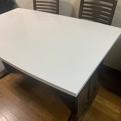 ダイニングテーブルセット
の画像