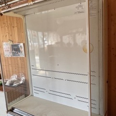 サンヨー　冷蔵ショーケース　多段ショーケース　店舗什器　熊本県八代引き取り限定の画像