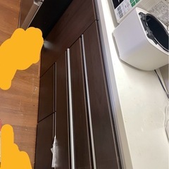食器棚　ブラウンの画像