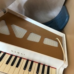 KAWAI ミニグランドピアノの画像