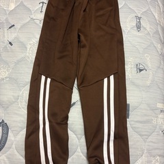 新品　秋冬用スウェット130 茶色の画像