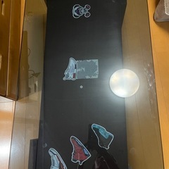 ガラステーブルの画像