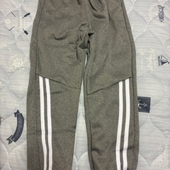 新品　秋冬用スウェット130 グレーの画像