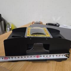 FAMKIT 自動ポーカー　カードシャッフラー 電池式 電動シャッフルマシンの画像