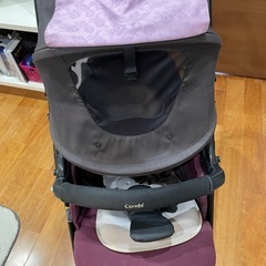 コンビ　ベビーカーの画像