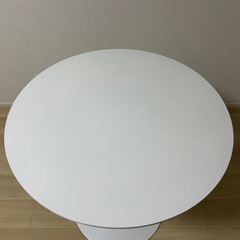 早い者勝ち　テーブルチェアの画像