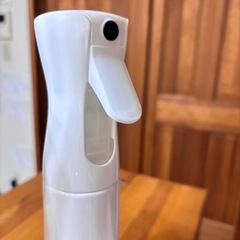 ミストスプレーボトル 白セットの画像