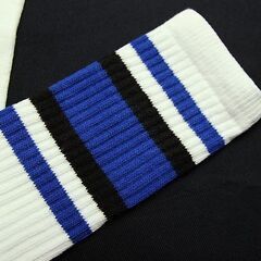(3958) SkaterSocks (スケーターソックス) ロングソックス 靴下 男女兼用 ソックス チューブソックス Knee high White tube socks with Royal Blue-Black stripes style 4 (22インチ) スケボの画像