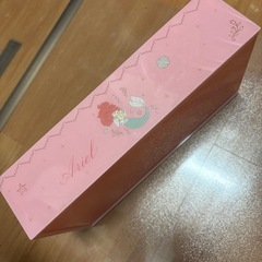 アリエル ティッシュケースの画像