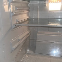 【無料】冷蔵庫シャープSJ-714-Wの画像