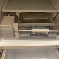 日立スリードア冷蔵庫265Lの画像