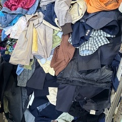 メンズ、レディース、キッズ　古着MIX ヴィンテージ服すべて1点100円です(^ー^)の画像