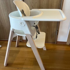 ストッケ　ハイチェア　の画像