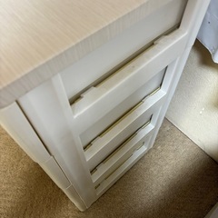 収納棚ホワイトの画像