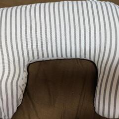 西松屋　授乳クッションの画像