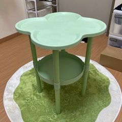 サイドテーブルの画像