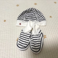 【新品未使用】プチバトー　ベビーキャップ・ブーティセット
