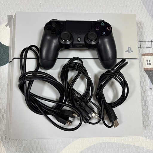 PlayStation4 グレイシャー・ホワイト 500GB CUH-1200A