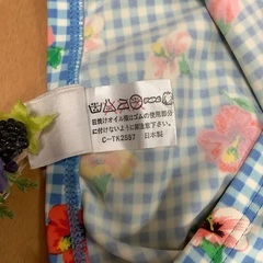 ハイビスカス水色チェック水着の画像
