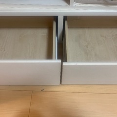 テレビ台、収納　差し上げますの画像