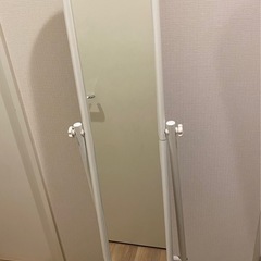 【7月中のお取引限定です！】全身鏡　キャスター付きの画像