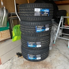 【新品・未使用】275/30R20 2025年製 SAILUN 4本セットの画像