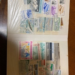世界の使用済み切手の画像