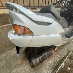 4HC マジェスティの画像